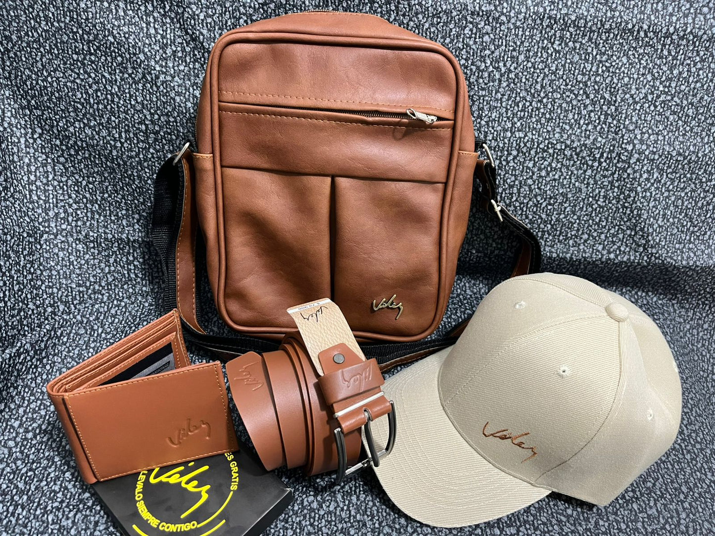 Kit Gorra Bolso Pliegue Correa Billetera
